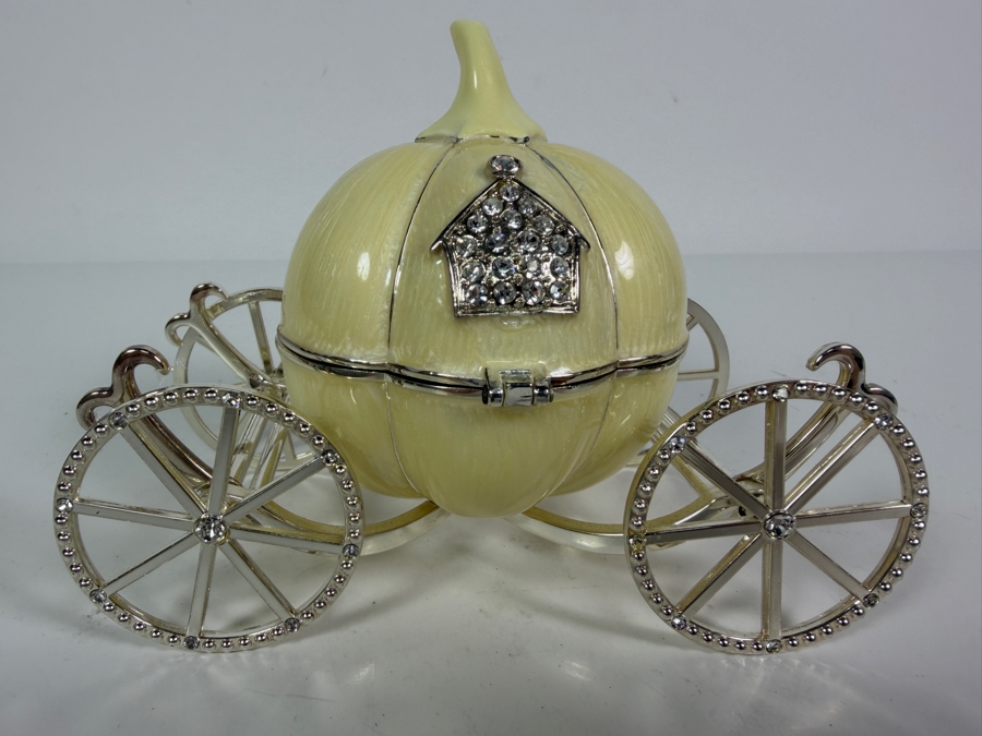Authentic VI N VI Fine Enameled Cinderella Pumpkin Carriage Crystal Trinket Box Featuring Moving Rhinestone Wheels 6'W X 4.5'H [Photo 4]