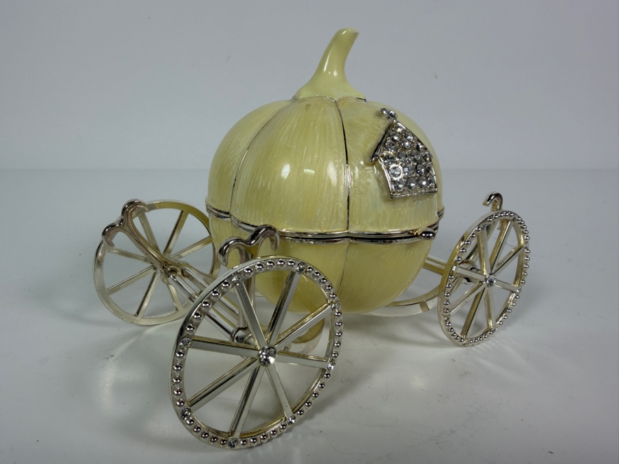 Authentic VI N VI Fine Enameled Cinderella Pumpkin Carriage Crystal Trinket Box Featuring Moving Rhinestone Wheels 6'W X 4.5'H [Photo 3]