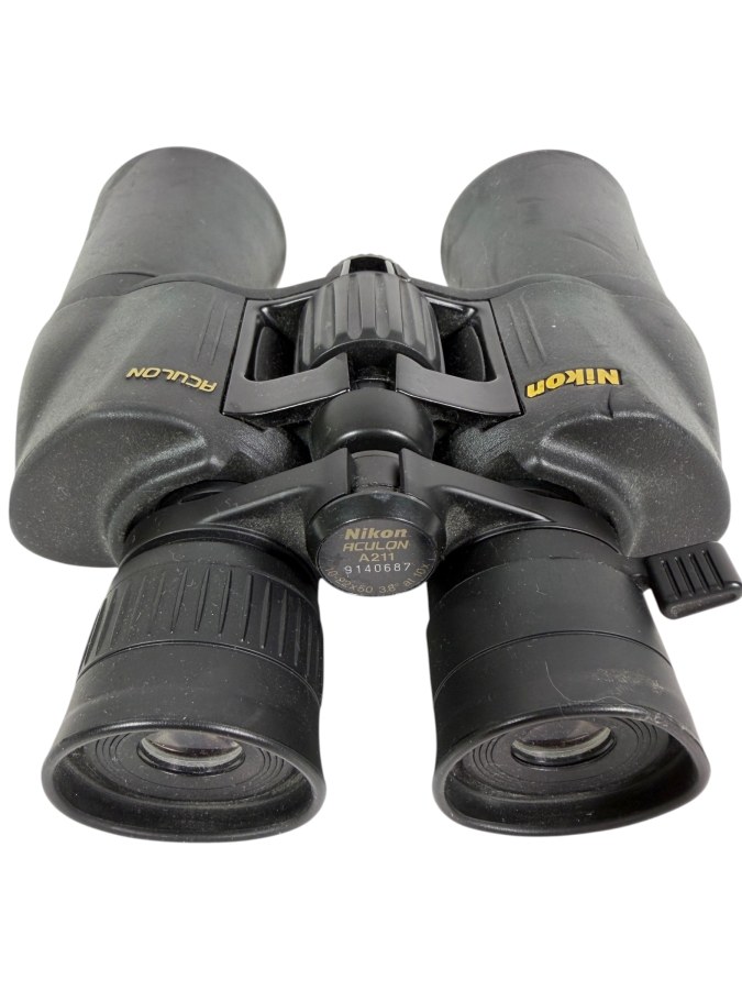 Authentic Nikon ACULON A211 10-22x50 Variable Zoom Porro Prism Binoculars