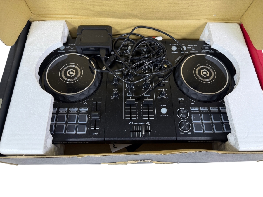 Pioneer DJ DDJ-400 2-Channel Rekordbox DJ Controller Kit