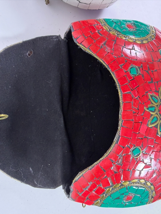 Handcrafted Indian Boho Metal Mosaic Hardcase Clutch Sling Handbags Featuring Inlaid Stones and Brass Filigree Floral Crests 8.25'W and 7.75'W [Photo 7]