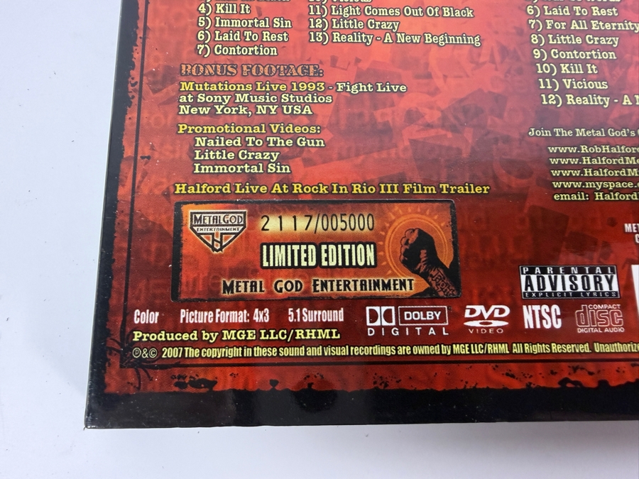 Fight Into The Pit Limited Edition Deluxe Box Set And War Of Words The Film DVD Featuring Rob Halford With Signed Inlay Leaflet [Photo 10]