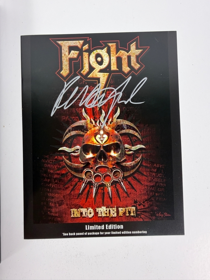 Fight Into The Pit Limited Edition Deluxe Box Set And War Of Words The Film DVD Featuring Rob Halford With Signed Inlay Leaflet [Photo 2]