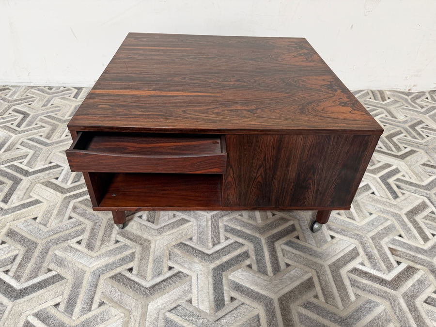 Peter Lovig Nielsen For Dansk Designs Mid Century Brazilian Rosewood Cubus Coffee Table 32'W X 32'D X 18'H [Photo 9]
