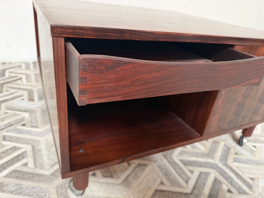 Peter Lovig Nielsen For Dansk Designs Mid Century Brazilian Rosewood Cubus Coffee Table 32'W X 32'D X 18'H [Photo 10]