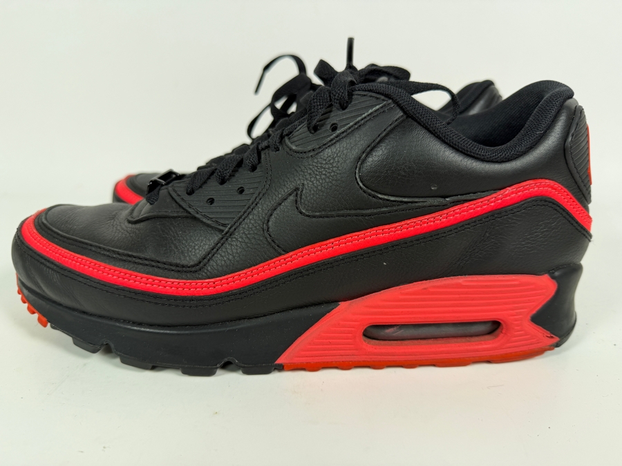 Men's Nike Air Max 90 x Undefeated in 'Black Solar Red' Sneakers Size 10.5 [Photo 5]