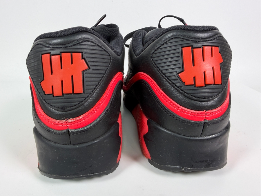 Men's Nike Air Max 90 x Undefeated in 'Black Solar Red' Sneakers Size 10.5 [Photo 6]