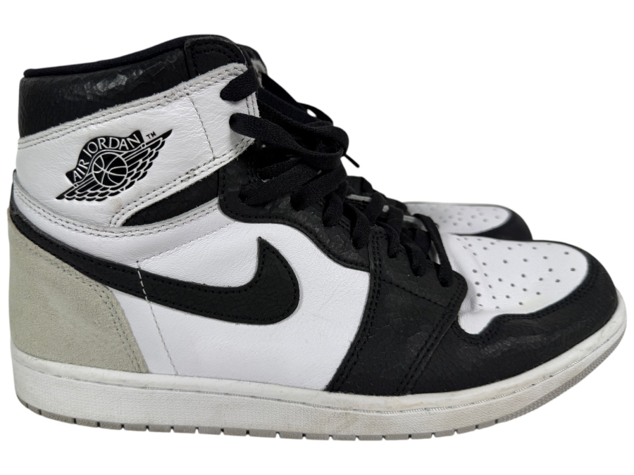 Men's Nike Air Jordan 1 Retro High OG 'Stage Haze' Sneakers Size 11