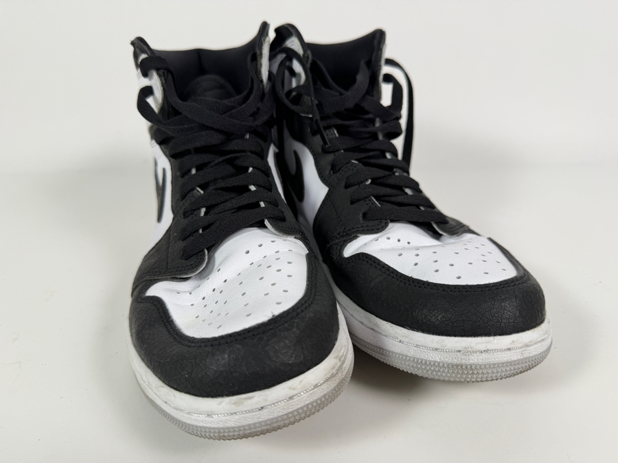 Men's Nike Air Jordan 1 Retro High OG 'Stage Haze' Sneakers Size 11 [Photo 2]