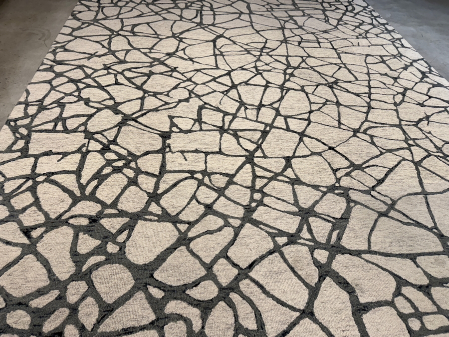 Nikki Chu For Jaipur Living Vera Raska Charcoal Cream 10X14 Hand Tufted Wool Rug VNK09 [Photo 4]