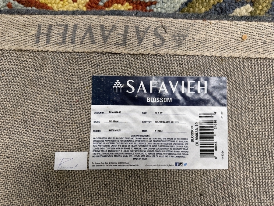 Safavieh Blossom Collection BLM402A Navy Multi Floral Handmade Premium Wool Area Rug 10' X 14' [Photo 4]