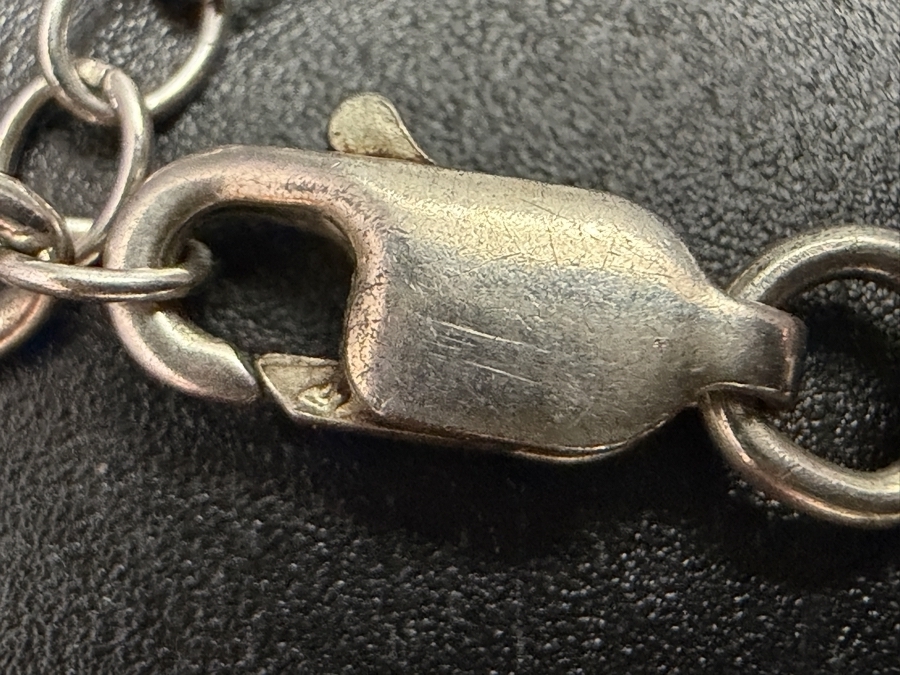 Pair Of Sterling Silver Necklaces with Pendants Plus Matching Sterling Silver Earrings and Pendant 43.5g [Photo 7]