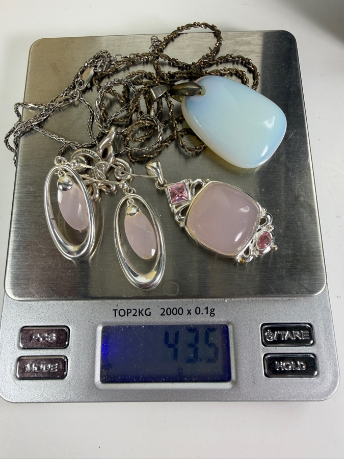 Pair Of Sterling Silver Necklaces with Pendants Plus Matching Sterling Silver Earrings and Pendant 43.5g [Photo 11]