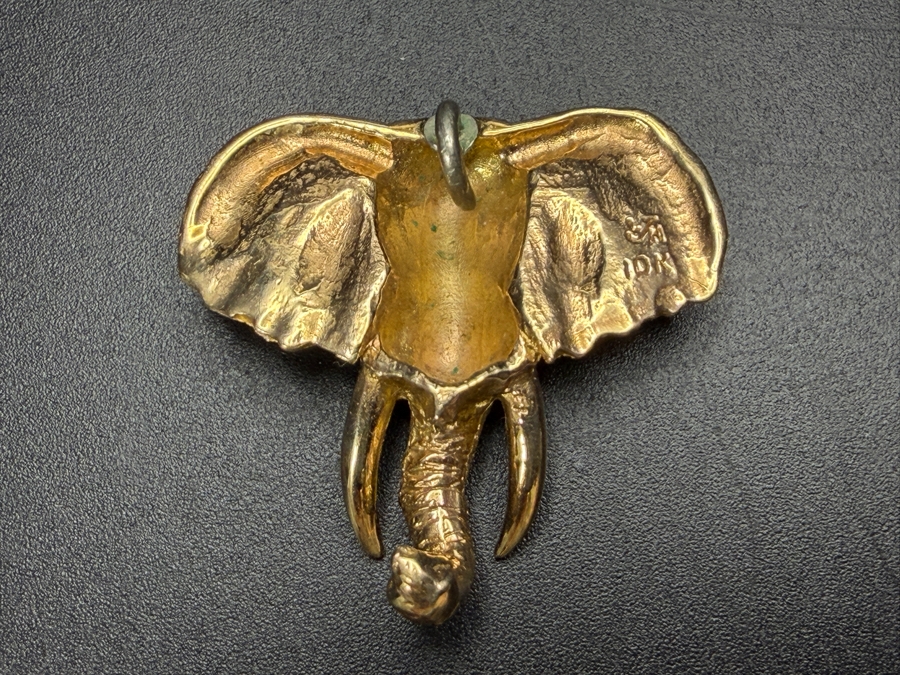 10k Gold Signed Elephant Pendant 7.8g $436 Melt Value [Photo 5]