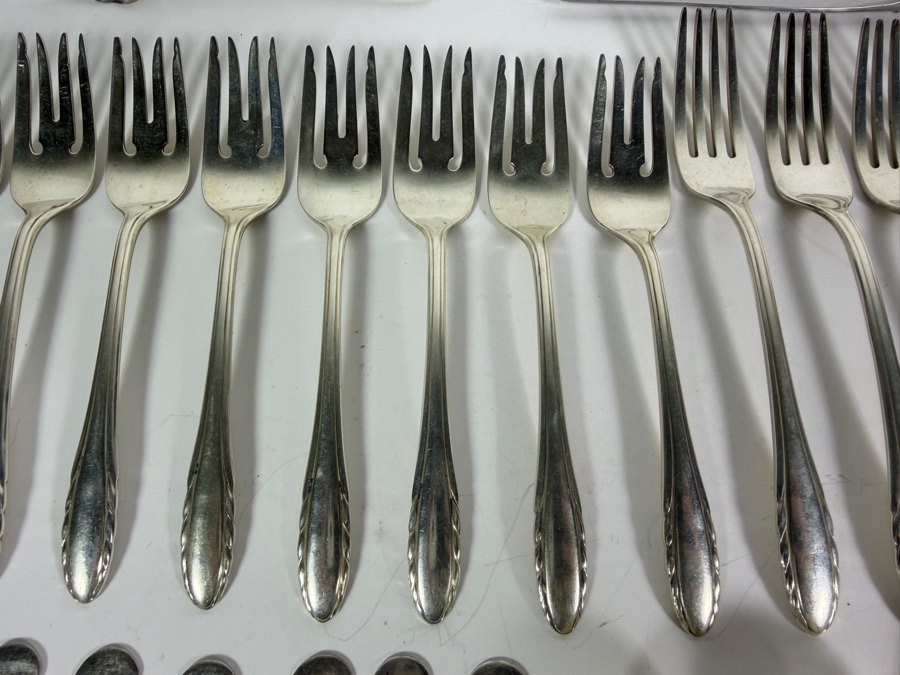 Gorham Sterling Silver Lyric Flatware Service 1940 Patent Date - Approximate Service for 8 - 1,617g of Sterling Silver Plus 464g Of Sterling Handled Knives - $2,991 Melt Value Not Including Knives [Photo 4]