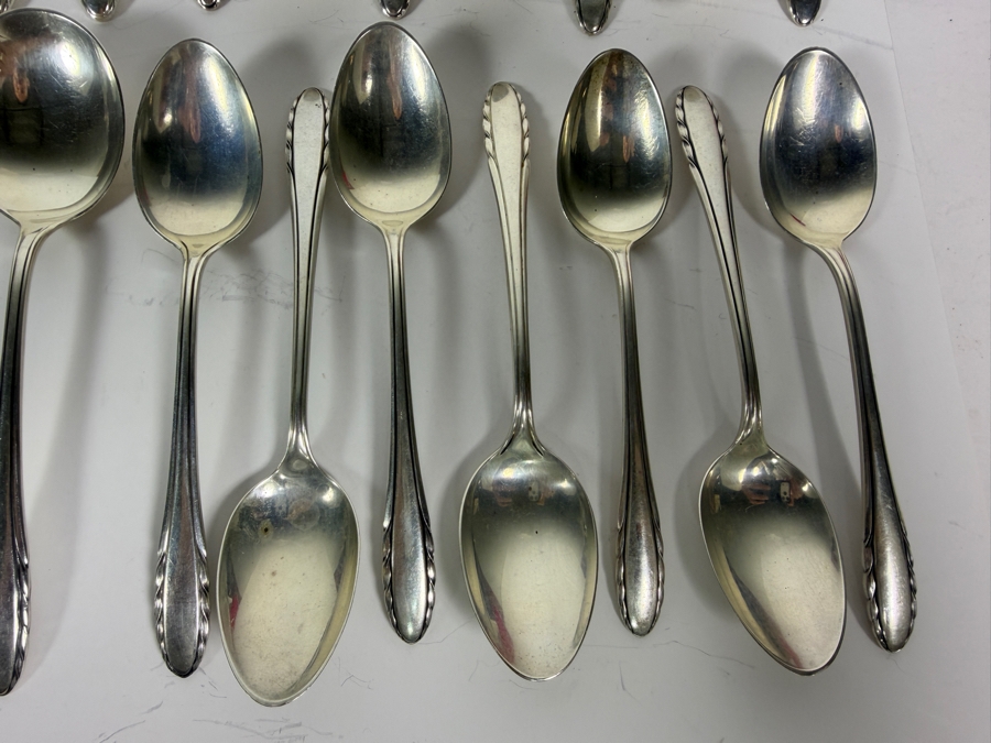Gorham Sterling Silver Lyric Flatware Service 1940 Patent Date - Approximate Service for 8 - 1,617g of Sterling Silver Plus 464g Of Sterling Handled Knives - $2,991 Melt Value Not Including Knives [Photo 7]