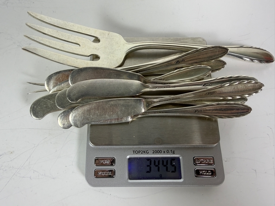 Gorham Sterling Silver Lyric Flatware Service 1940 Patent Date - Approximate Service for 8 - 1,617g of Sterling Silver Plus 464g Of Sterling Handled Knives - $2,991 Melt Value Not Including Knives [Photo 17]