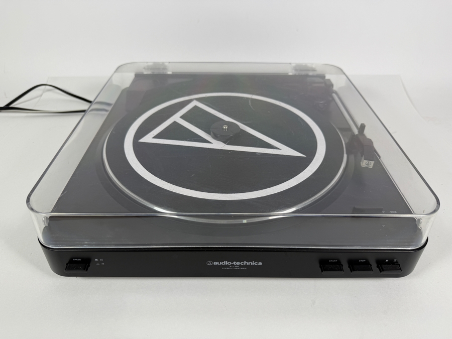 Audio-Technica AT-LP60 Fully Automatic Two Speed Belt Drive Analog Stereo Turntable Vinyl Record Player With Clear Plastic Dust Cover [Photo 2]