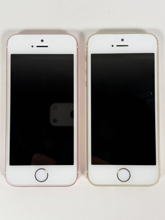 Two Apple iPhone SE First Generation Smartphones Finished In Rose Gold And Gold Featuring White Front Glass Bezels [Photo 2]