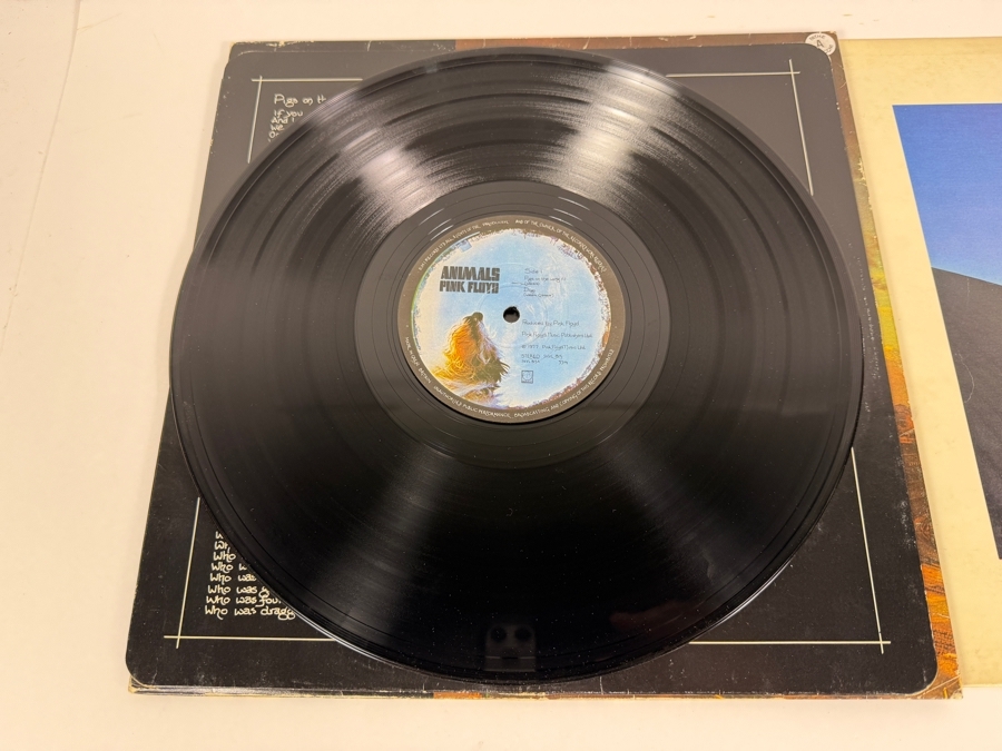 Pink Floyd Original Studio Album Vinyl LP Record Lot Featuring 1977 Animals Gatefold Edition And 1975 Wish You Were Here Masterpiece [Photo 5]