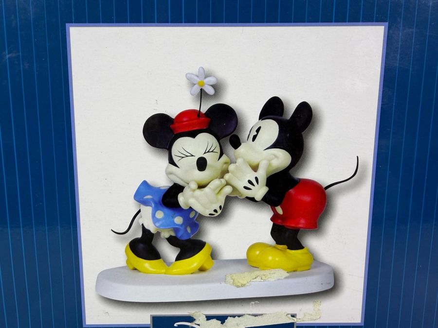 Vintage Precious Moments Disney Showcase Collection You Make Me Laugh Mickey And Minnie Mouse Figurine with Original Box [Photo 2]