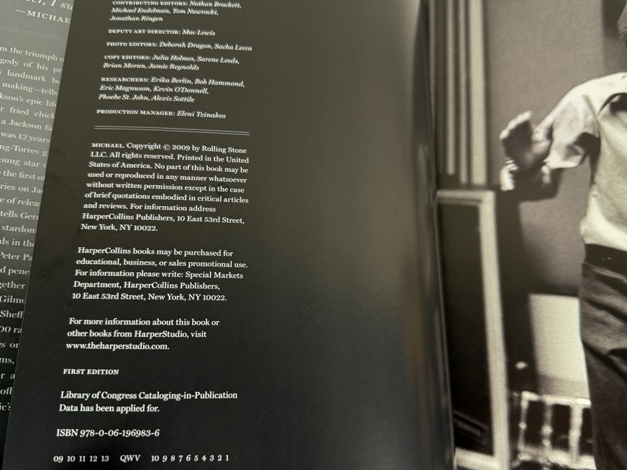 Vintage Michael Jackson Commemorative Hardcover Biography And Photo Book Collection Lot Of Four [Photo 7]