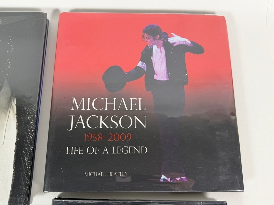 Vintage Michael Jackson Commemorative Hardcover Biography And Photo Book Collection Lot Of Four [Photo 2]
