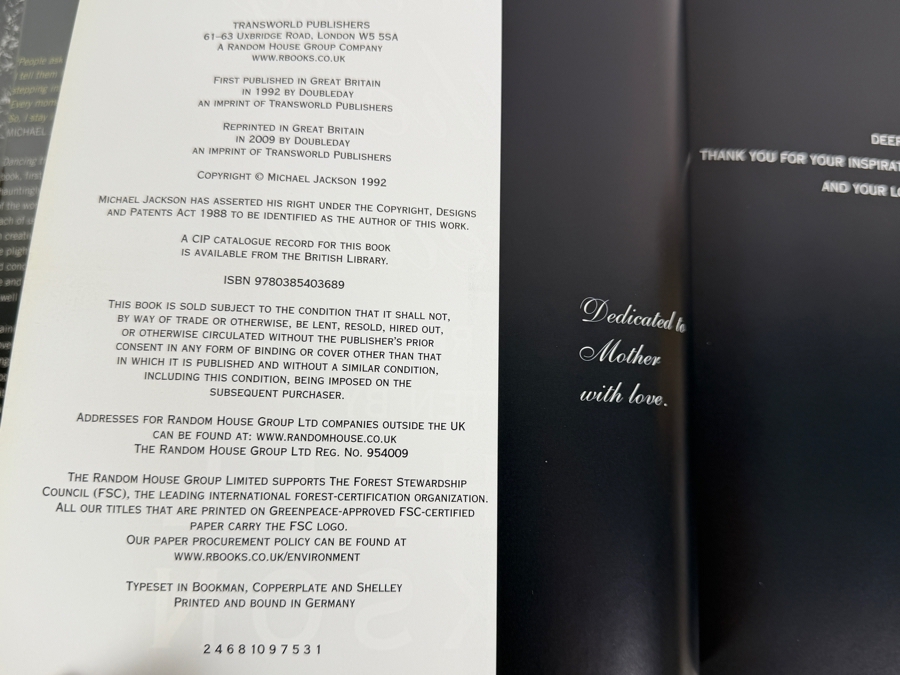 Vintage Michael Jackson Commemorative Hardcover Biography And Photo Book Collection Lot Of Four [Photo 13]