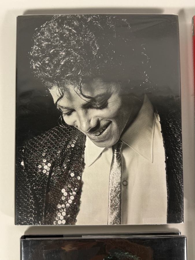 Vintage Michael Jackson Commemorative Hardcover Biography And Photo Book Collection Lot Of Four [Photo 5]