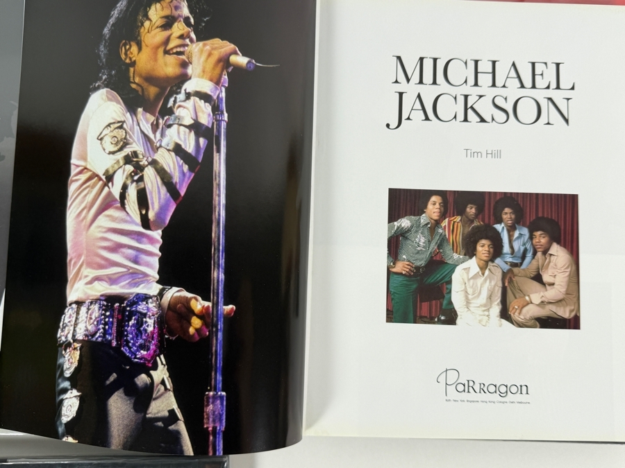 Vintage Michael Jackson Commemorative Hardcover Biography And Photo Book Collection Lot Of Four [Photo 9]