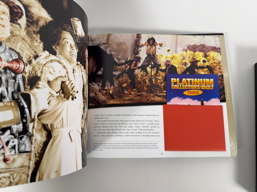 Vintage 2009 Michael Jackson A Tribute To The King Of Pop 1958-2009 Platinum Edition Collector's Vault Interactive Book With Slipcase [Photo 9]