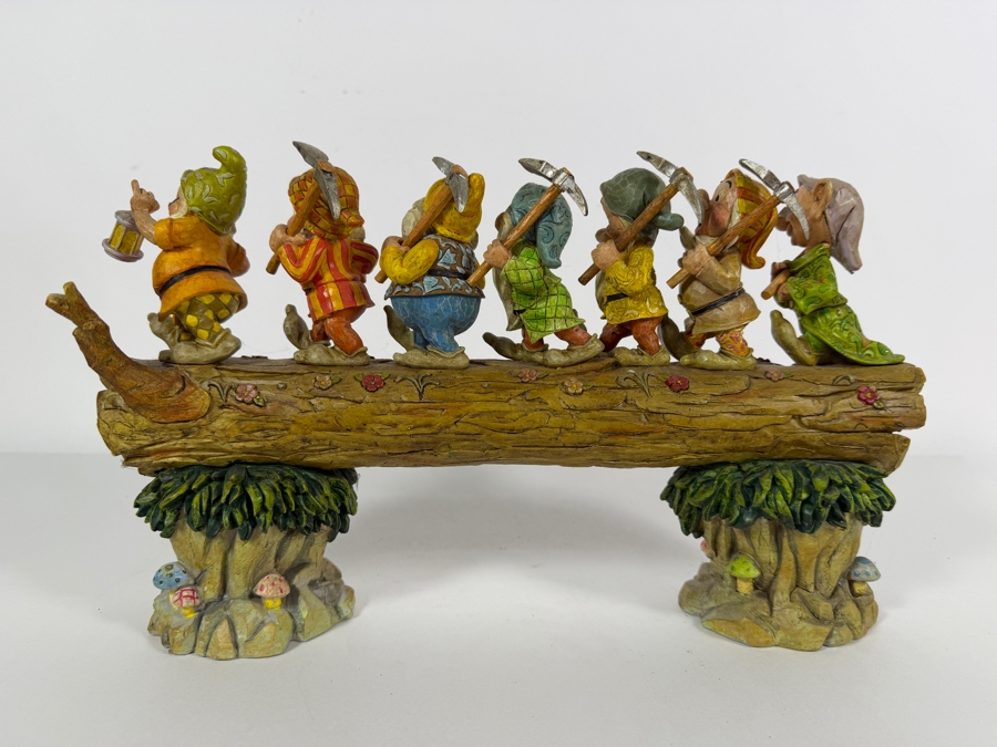 Vintage 2005 Jim Shore Disney Traditions Homeward Bound Seven Dwarfs On Log Figurine 14'W X 8.5'H [Photo 9]