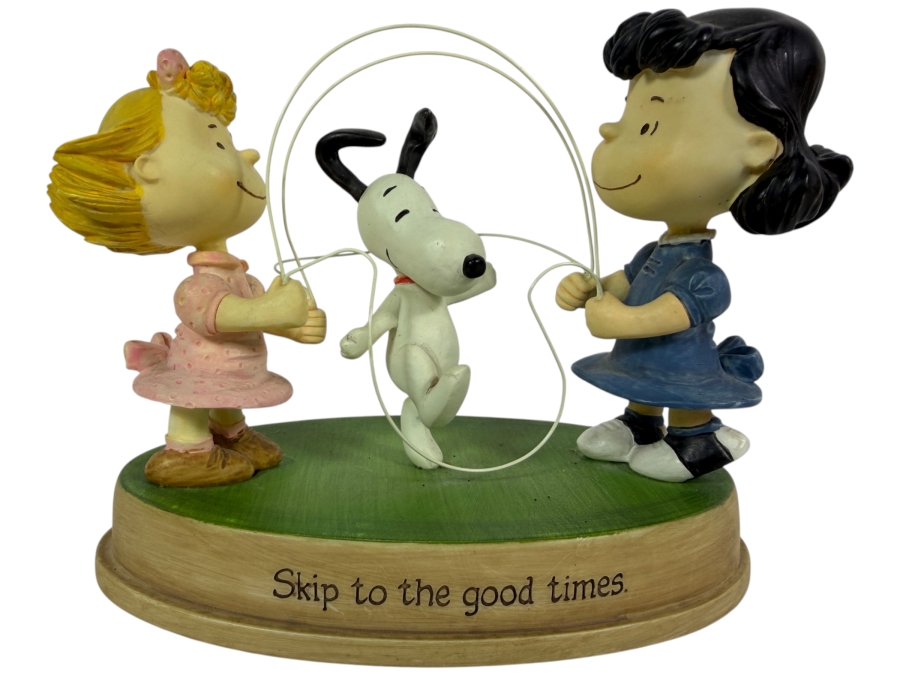 Vintage 2011 Peanuts Gallery Hallmark Peanuts Skip To The Good Times Snoopy Figurine 5'H