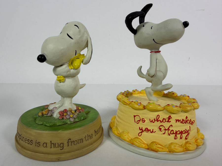 Vintage 2011 Hallmark Peanuts Gallery Snoopy Happiness Is A Hug From The Heart And Birthday Cake Figurine Lot Of Two 5'H [Photo 2]