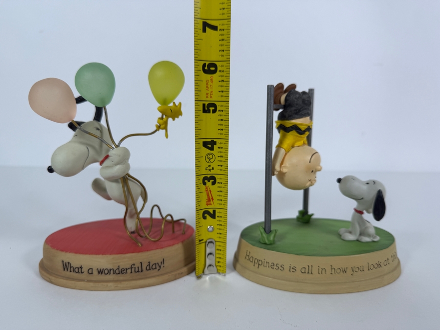 2010 Hallmark Peanuts Gallery 'What a Wonderful Day!' Figurine and 2013 Hallmark Peanuts Figurine 'Happiness is All in How You Look at Things' 6H [Photo 7]