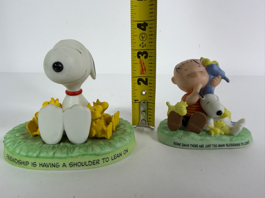  2002 Hallmark Peanuts Gallery 'A Friendly Shoulder' Figurine and 2010 Hallmark Peanuts Gallery 'What a Wonderful Day!' Snoopy and Woodstock Figurine 3H [Photo 8]