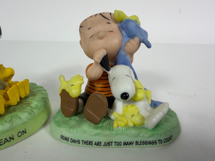  2002 Hallmark Peanuts Gallery 'A Friendly Shoulder' Figurine and 2010 Hallmark Peanuts Gallery 'What a Wonderful Day!' Snoopy and Woodstock Figurine 3H [Photo 2]
