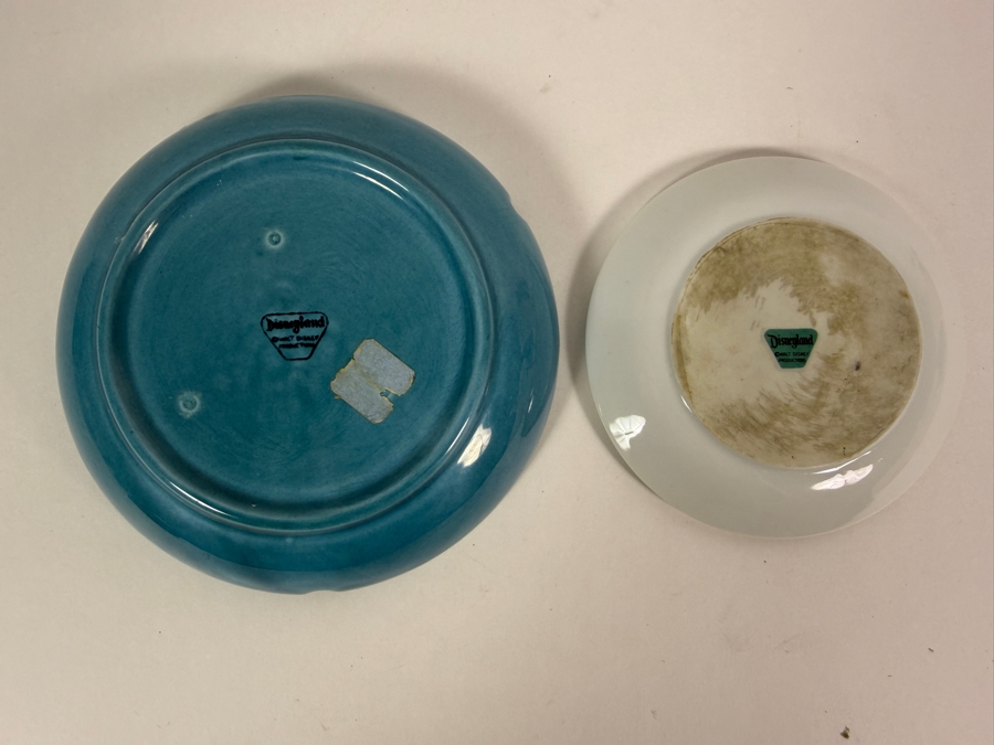 Pair of Vintage Mid-Century Disneyland Ashtrays 6.5'W and 5'W [Photo 4]