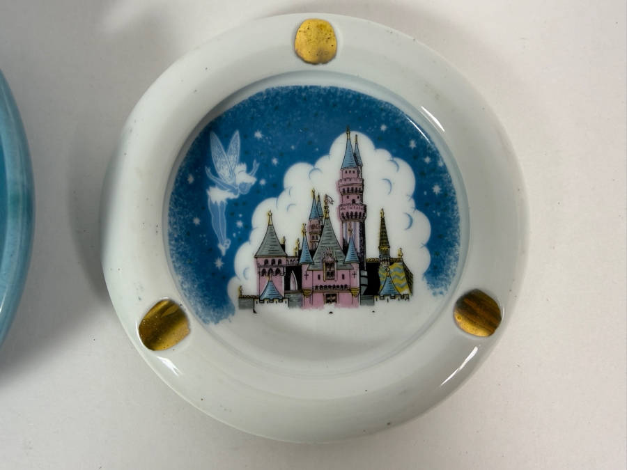 Pair of Vintage Mid-Century Disneyland Ashtrays 6.5'W and 5'W [Photo 2]