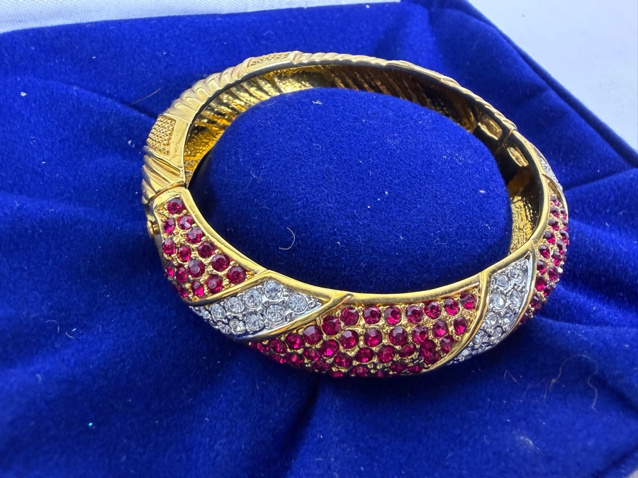 The Danbury Mint Jacqueline Kennedy Swarovski Crystal Bangle by Camrose & Kross [Photo 5]