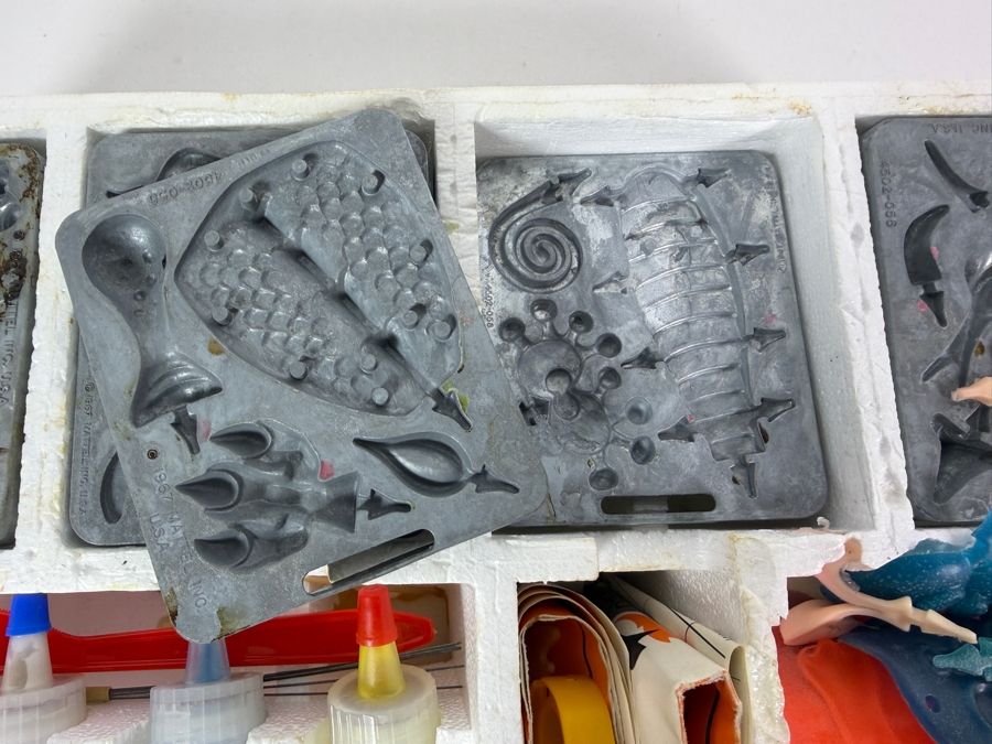 Vintage 1967 Mattel Thingmaker Mini Dragons Maker-Pak (Heating Unit Not Included) - Note Bottom Of Styrofoam Disintegrated - See Photos [Photo 6]