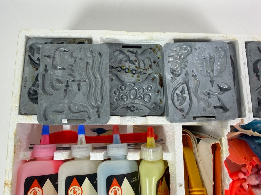 Vintage 1967 Mattel Thingmaker Mini Dragons Maker-Pak (Heating Unit Not Included) - Note Bottom Of Styrofoam Disintegrated - See Photos [Photo 7]