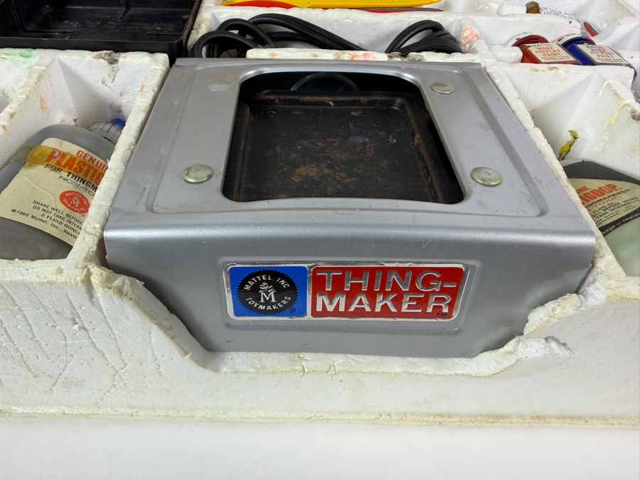 Vintage 1964 Mattel Thingmaker Toy Featuring Creepy Crawlers - Bottom Of Styrofoam Packaging Has Some Damage [Photo 5]