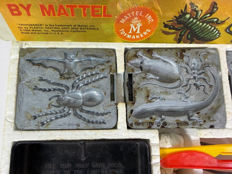 Vintage 1964 Mattel Thingmaker Toy Featuring Creepy Crawlers - Bottom Of Styrofoam Packaging Has Some Damage [Photo 6]