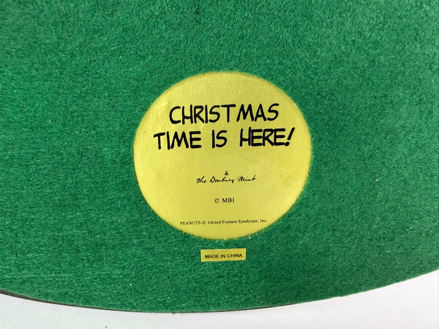 Danbury Mint Peanuts Christmas Tree Sculpture Titled 'Christmas Time Is Here!' with Original Box 9.5W X 7.5H [Photo 5]