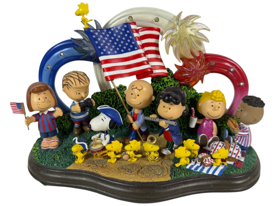 Vintage Peanuts Yankee Doodle Dandy 4th Of July Lighted Sculpture By Danbury Mint 10'W X 6'H