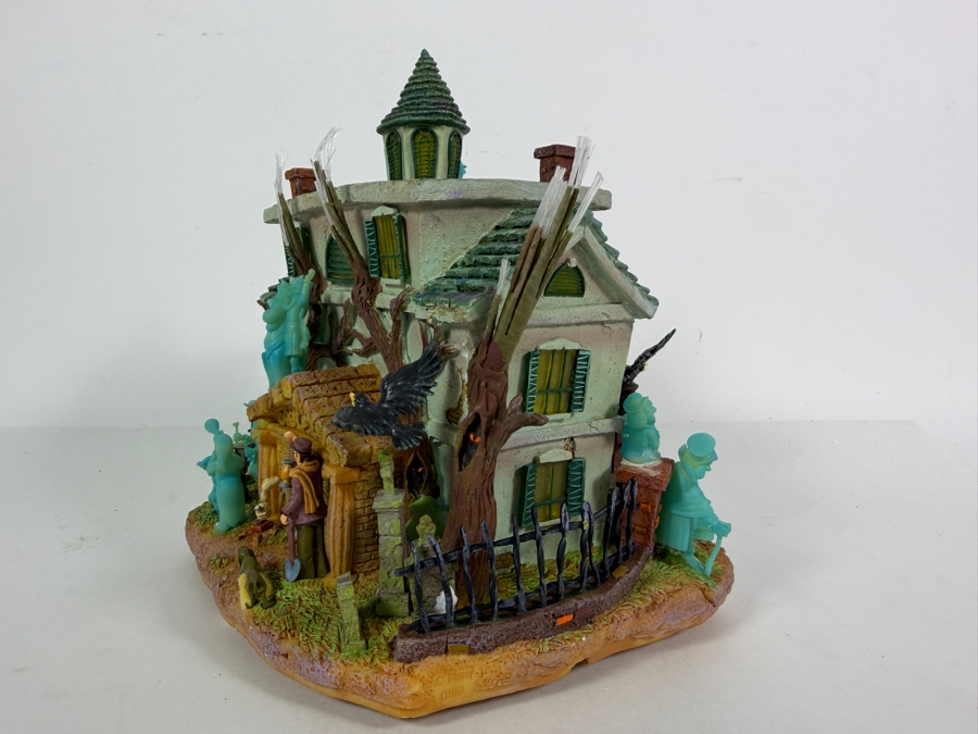 Vintage 2002 Disney Store Exclusive The Haunted Mansion Light-Up Fiber Optic Resin House Miniature 9'W X 7'D X8.5'H [Photo 12]