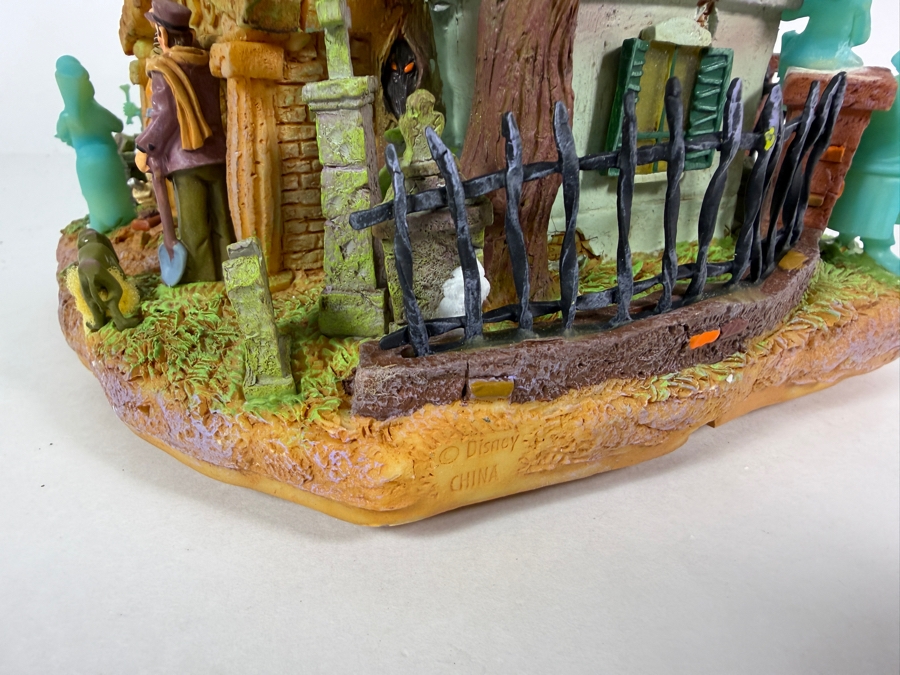 Vintage 2002 Disney Store Exclusive The Haunted Mansion Light-Up Fiber Optic Resin House Miniature 9'W X 7'D X8.5'H [Photo 13]