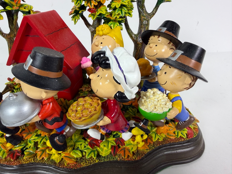 Vintage Peanuts A Time To Give Thanks Thanksgiving Lighted Sculpture By Danbury Mint 10'W X 5'D X7'H [Photo 4]