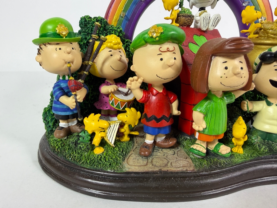 Peanuts Luck Of The Irish St Patrick's Day Lighted Sculpture By Danbury Mint 10'W X 5'D X5.5'H [Photo 2]